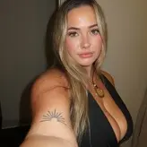 HottieRetired голая #0022