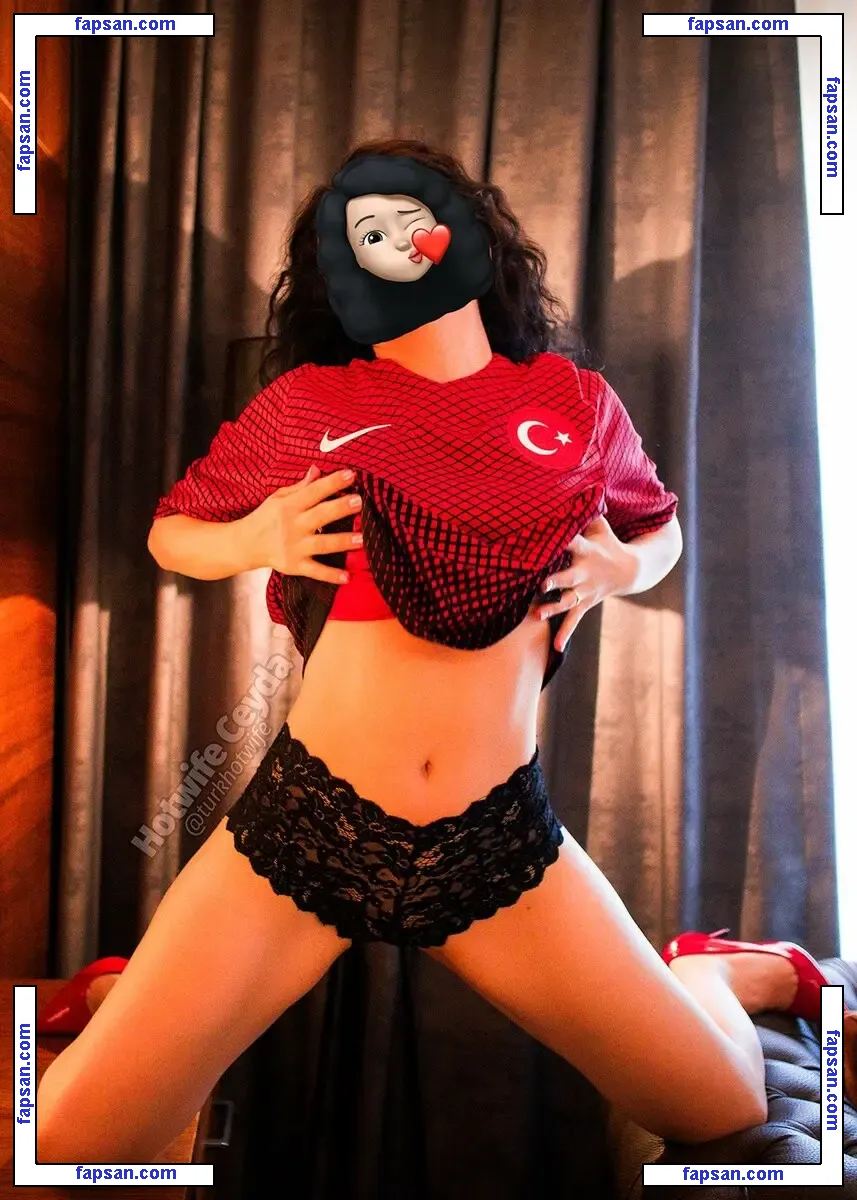 Hotwife Ceyda nude photo #0001 from OnlyFans