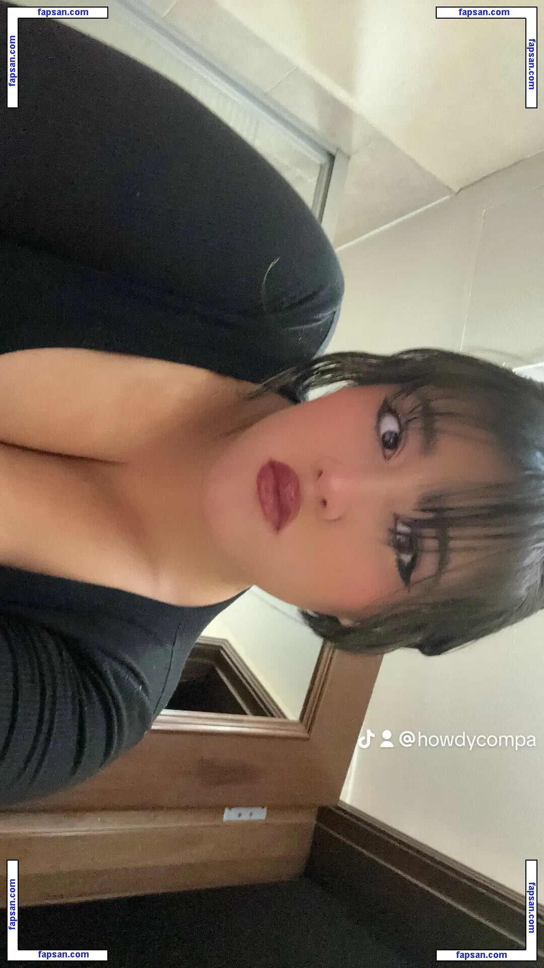 Howdycompa голая фото #0010 с Онлифанс