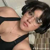 Howdycompa nude #0002