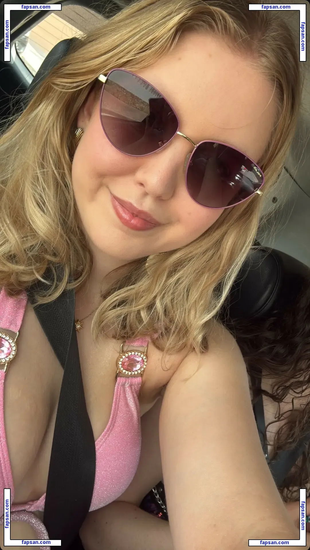 HoxieLoxie nude photo #0045 from OnlyFans