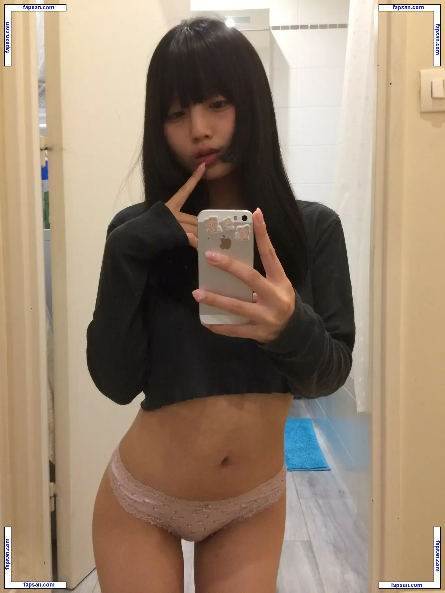 hppocampe nude photo #0005 from OnlyFans