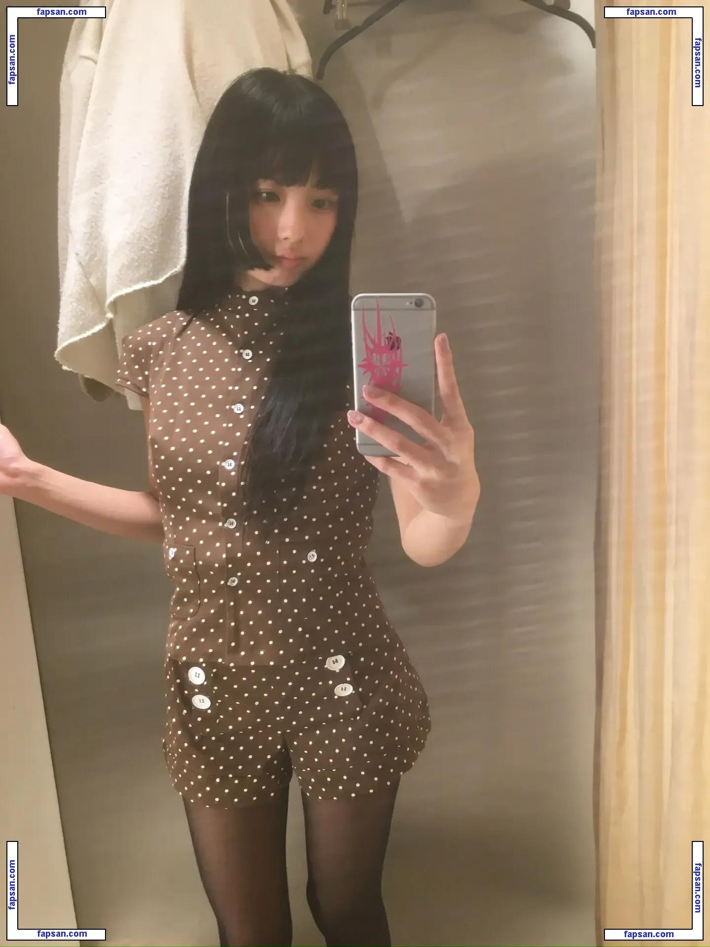 hppocampe nude photo #0043 from OnlyFans