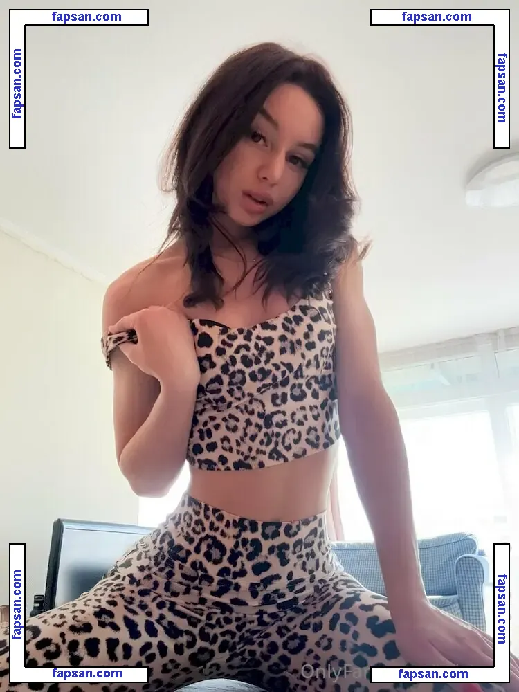 hristyna nude photo #0016 from OnlyFans