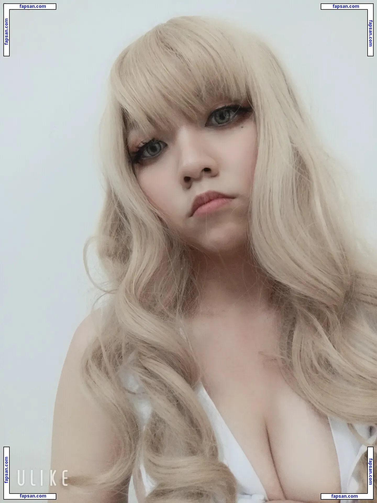 HTeamficial nude photo #0004 from OnlyFans