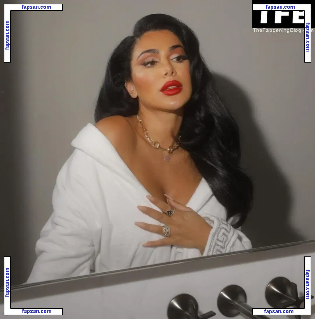 Huda Kattan nude photo #0025 from OnlyFans