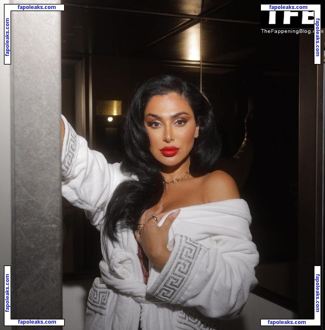 Huda Kattan nude photo #0031 from OnlyFans