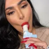 Huda Kattan голая #0022