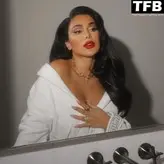 Huda Kattan nude #0025