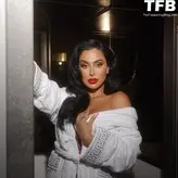 Huda Kattan голая #0031