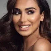 Huda Kattan nude #0046