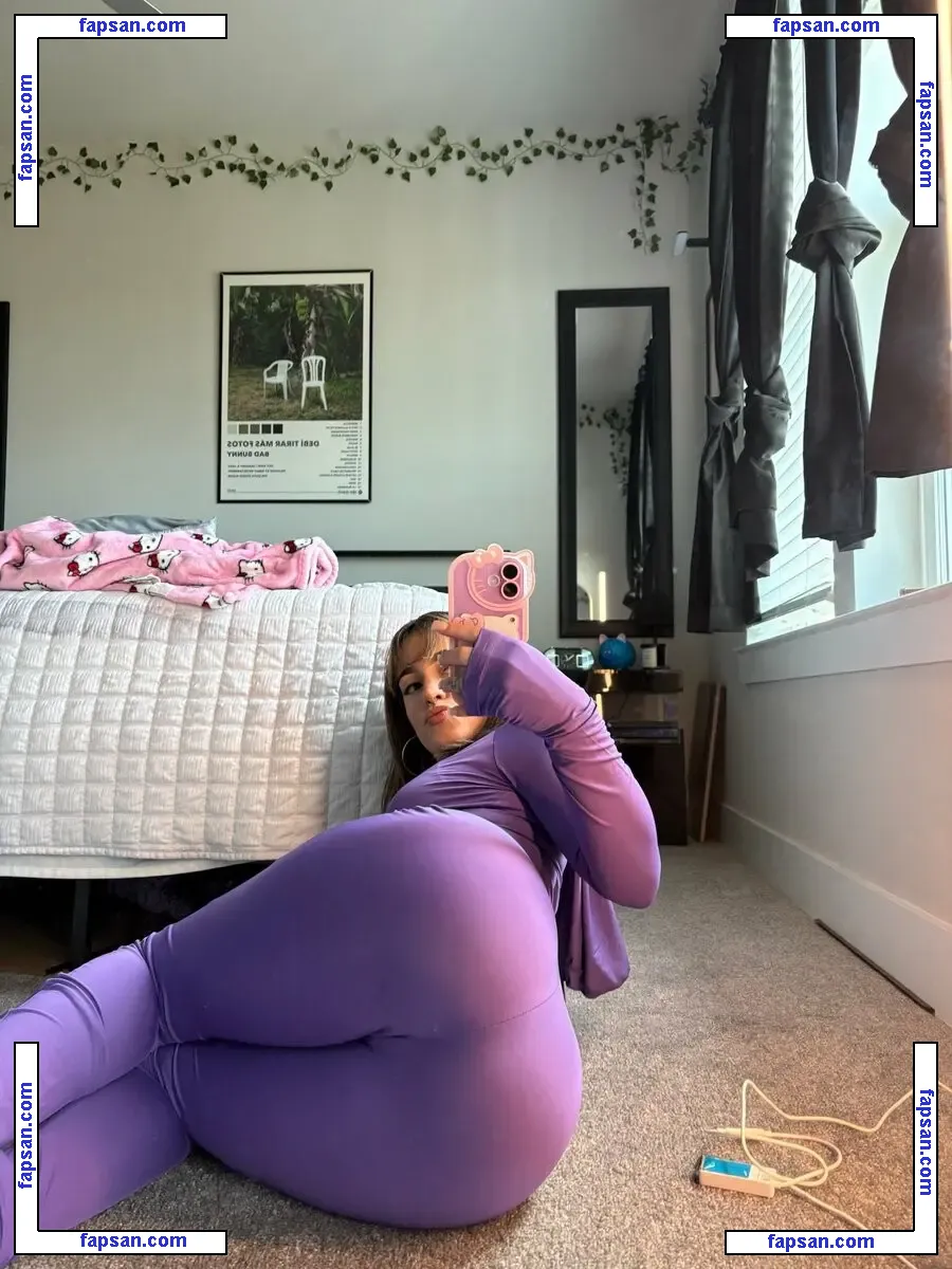 hugecaketori голая фото #0003 с Онлифанс