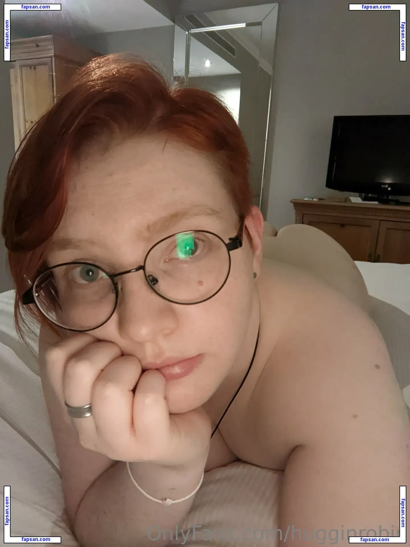 hugginrobin nude photo #0012 from OnlyFans