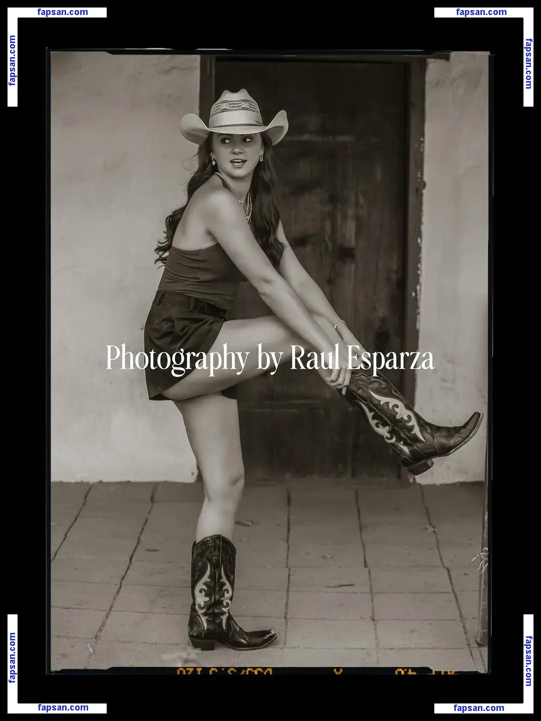 Hunter Deno nude photo #0051 from OnlyFans