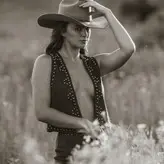 Hunter Deno nude #0047