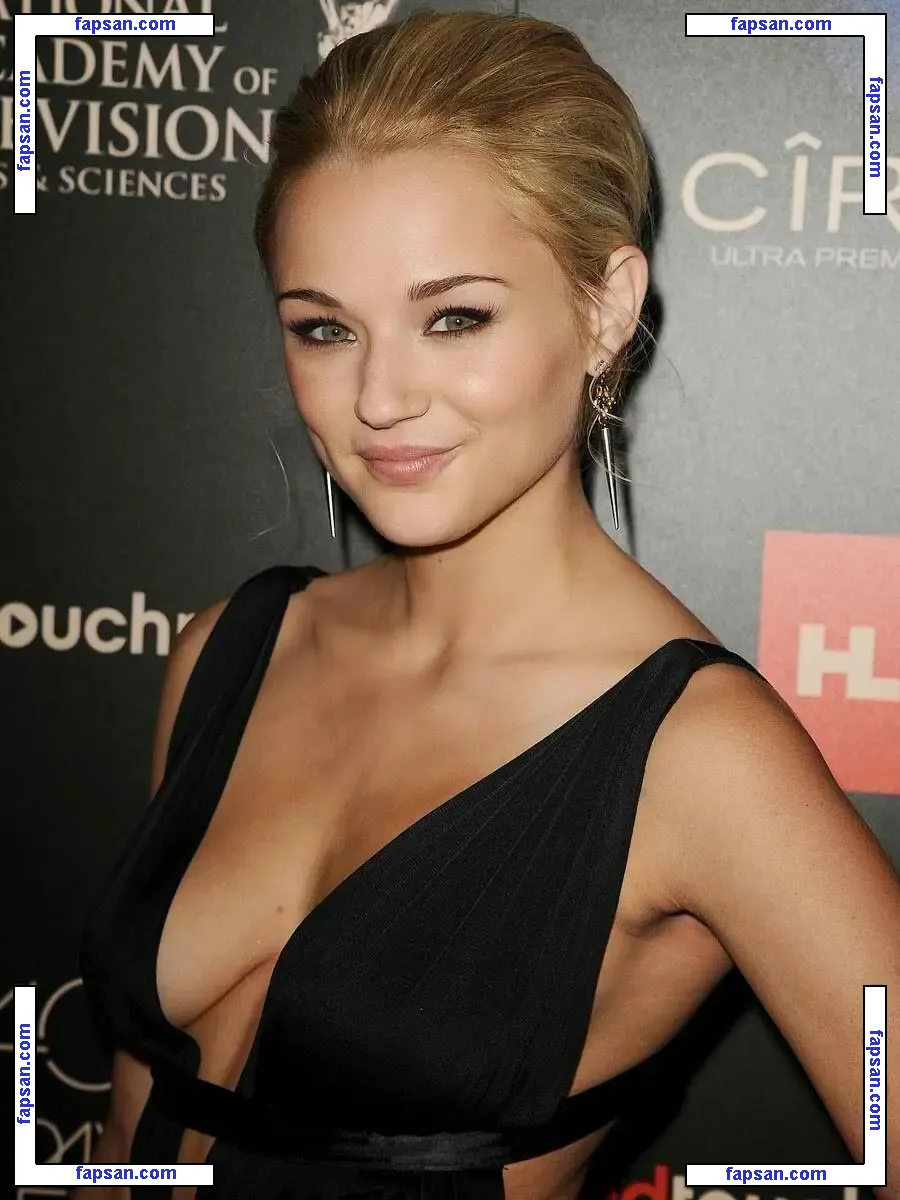 Hunter King nude photo #0157 from OnlyFans