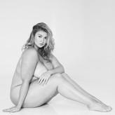 Hunter McGrady голая #0014