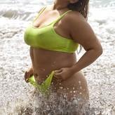 Hunter McGrady голая #0100