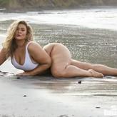 Hunter McGrady голая #0128