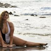 Hunter McGrady голая #0129