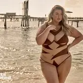 Hunter McGrady nude #0229