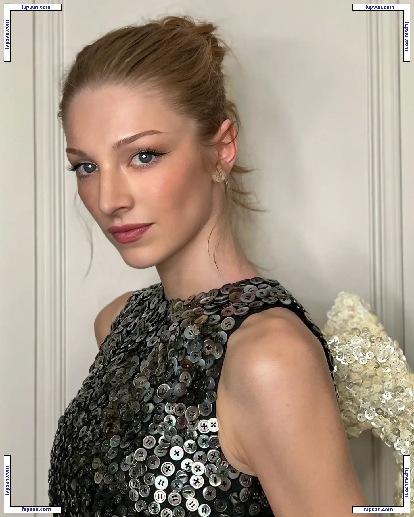 Hunter Schafer nude photo #0215 from OnlyFans