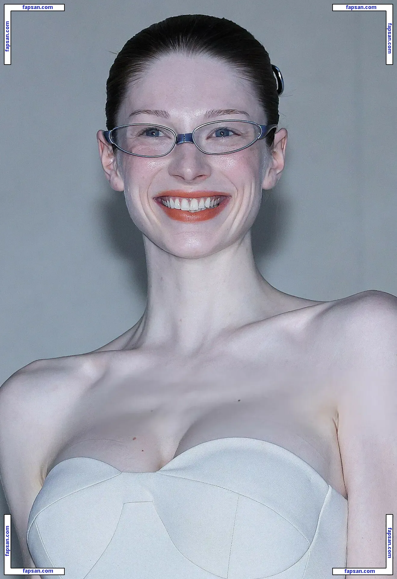 Hunter Schafer nude photo #0235 from OnlyFans