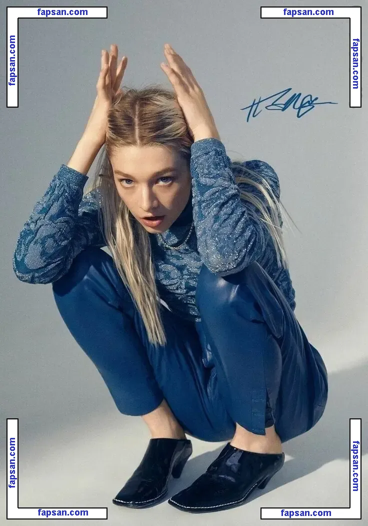 Hunter Schafer nude photo #0241 from OnlyFans