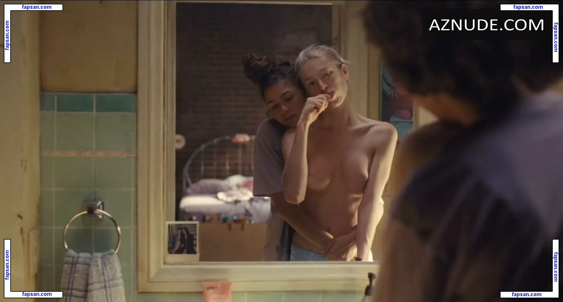 Hunter Schafer nude photo #0248 from OnlyFans