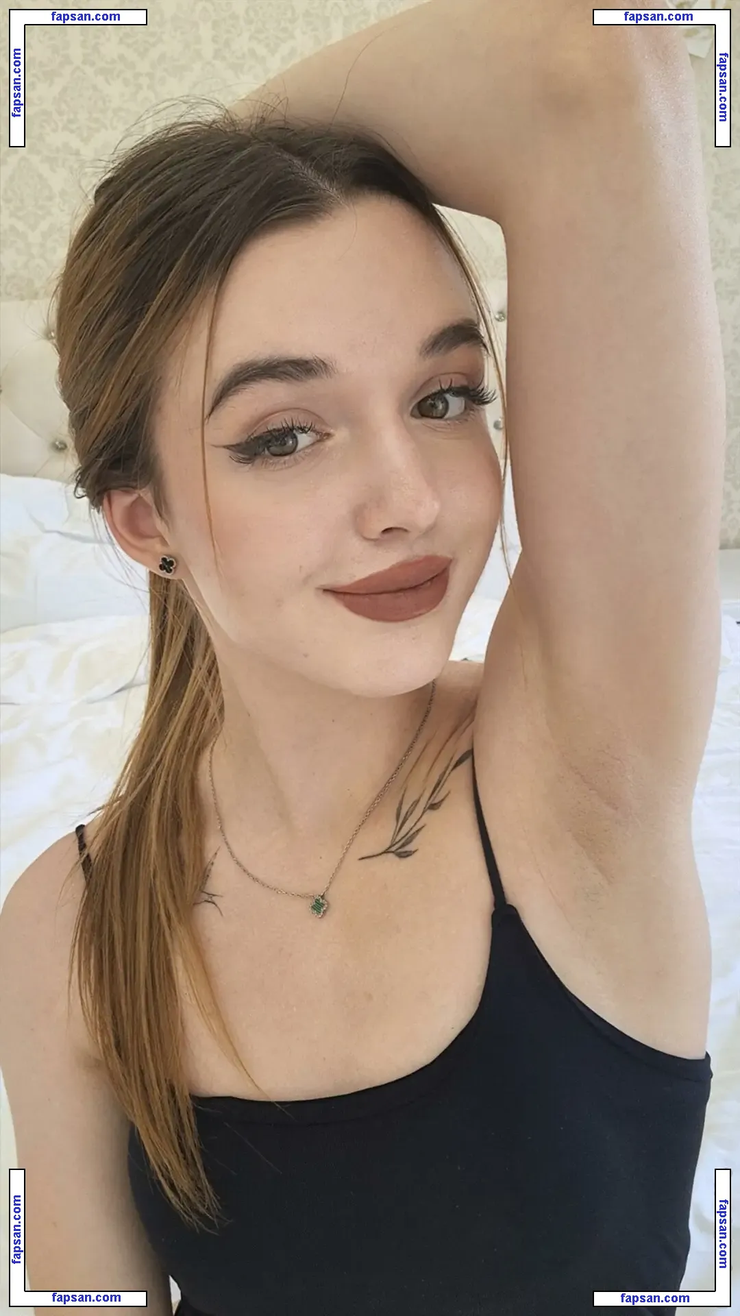 HuntPatsy nude photo #0023 from OnlyFans