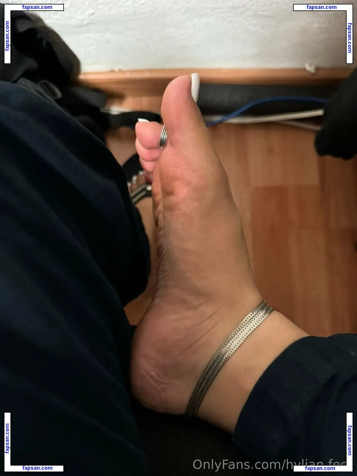 hylian.feet nude photo #0006 from OnlyFans