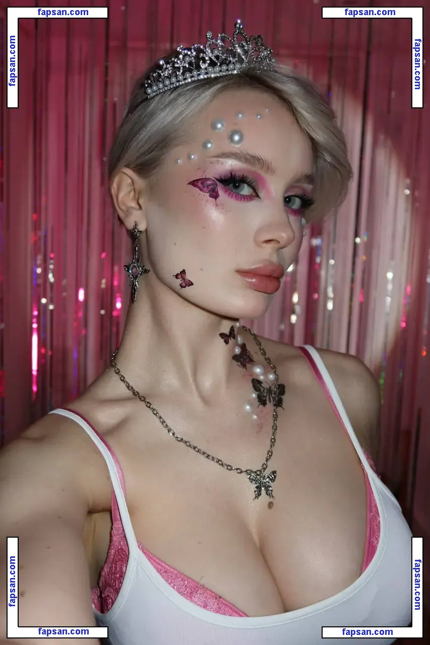 i_am_doshik / Dasha Doshik nude photo #0010 from OnlyFans