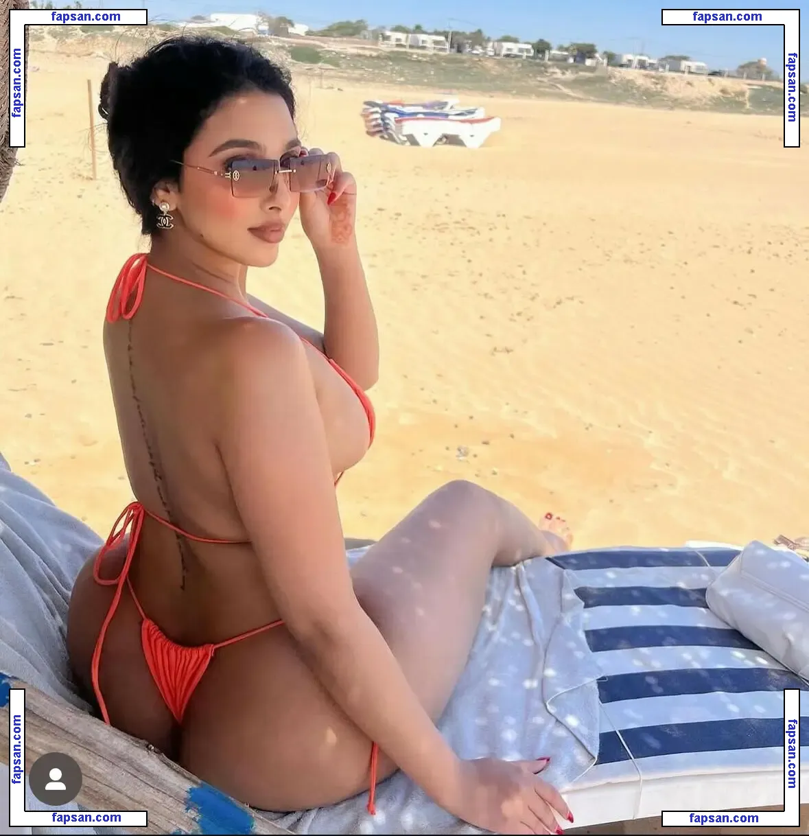 iam.oumnia голая фото #0004 с Онлифанс