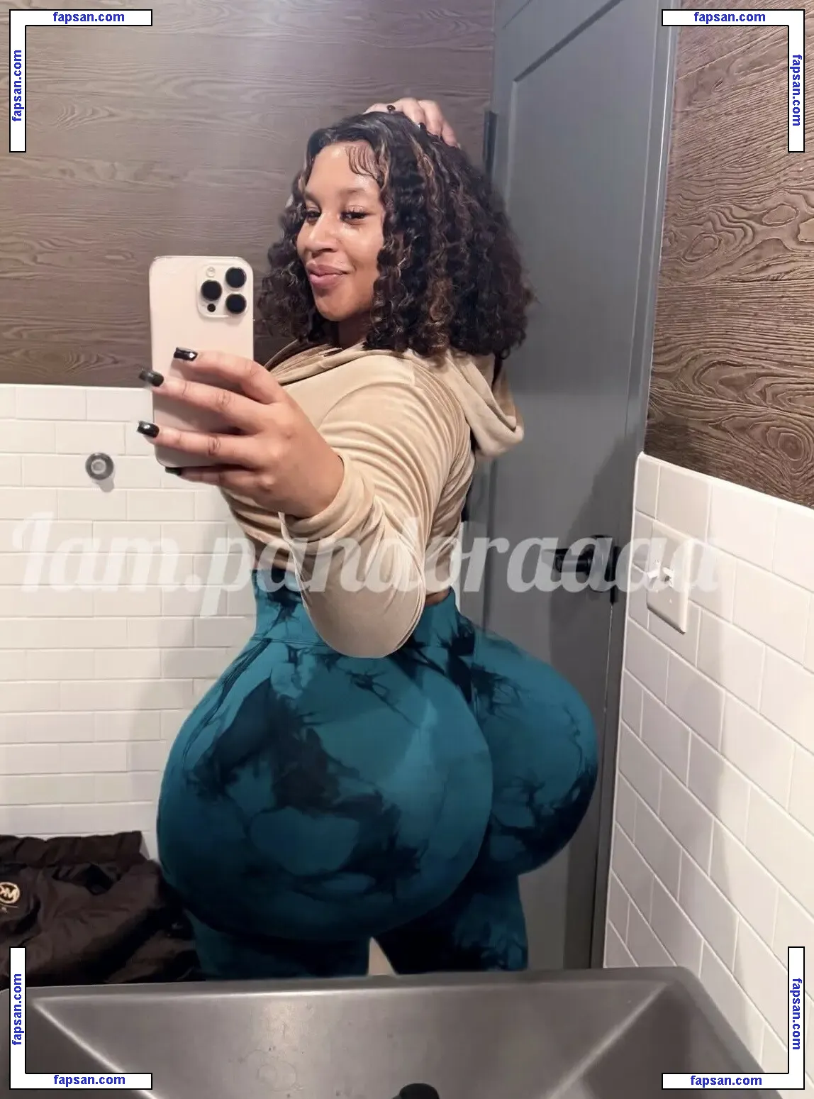 Iam.pandoraaa nude photo #0012 from OnlyFans