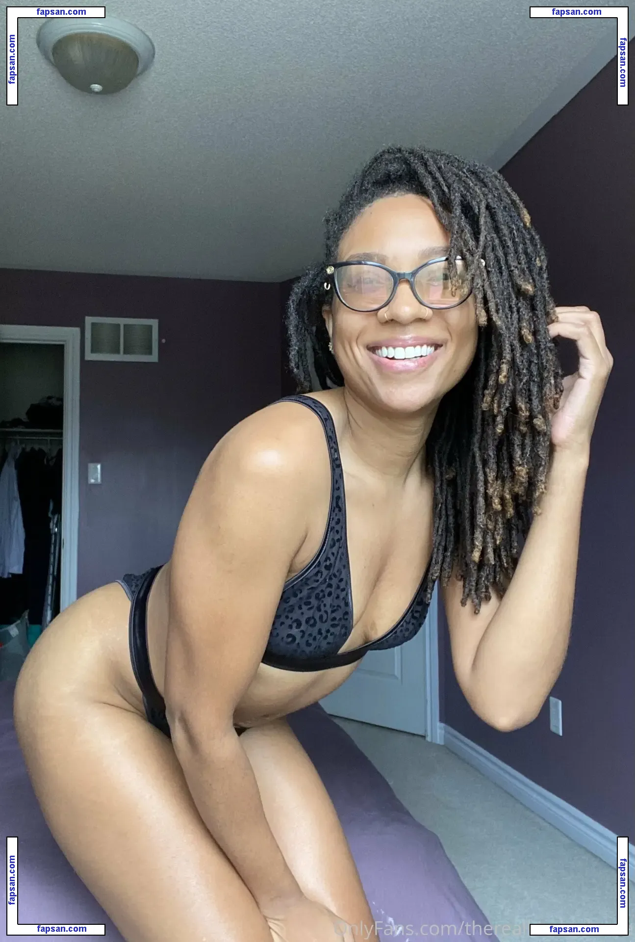 iamkirakadence nude photo #0019 from OnlyFans