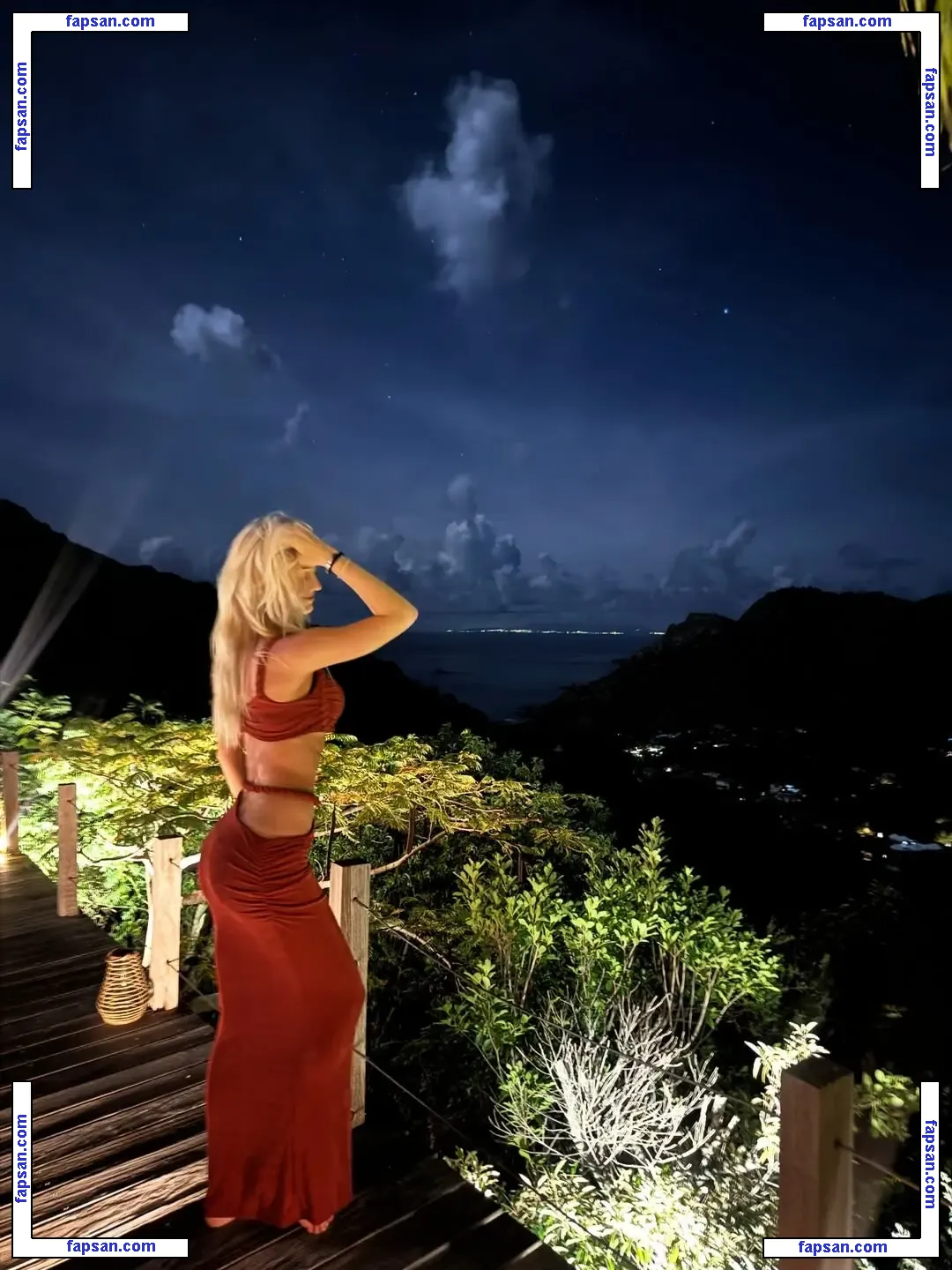 iamsydneythomas nude photo #0078 from OnlyFans