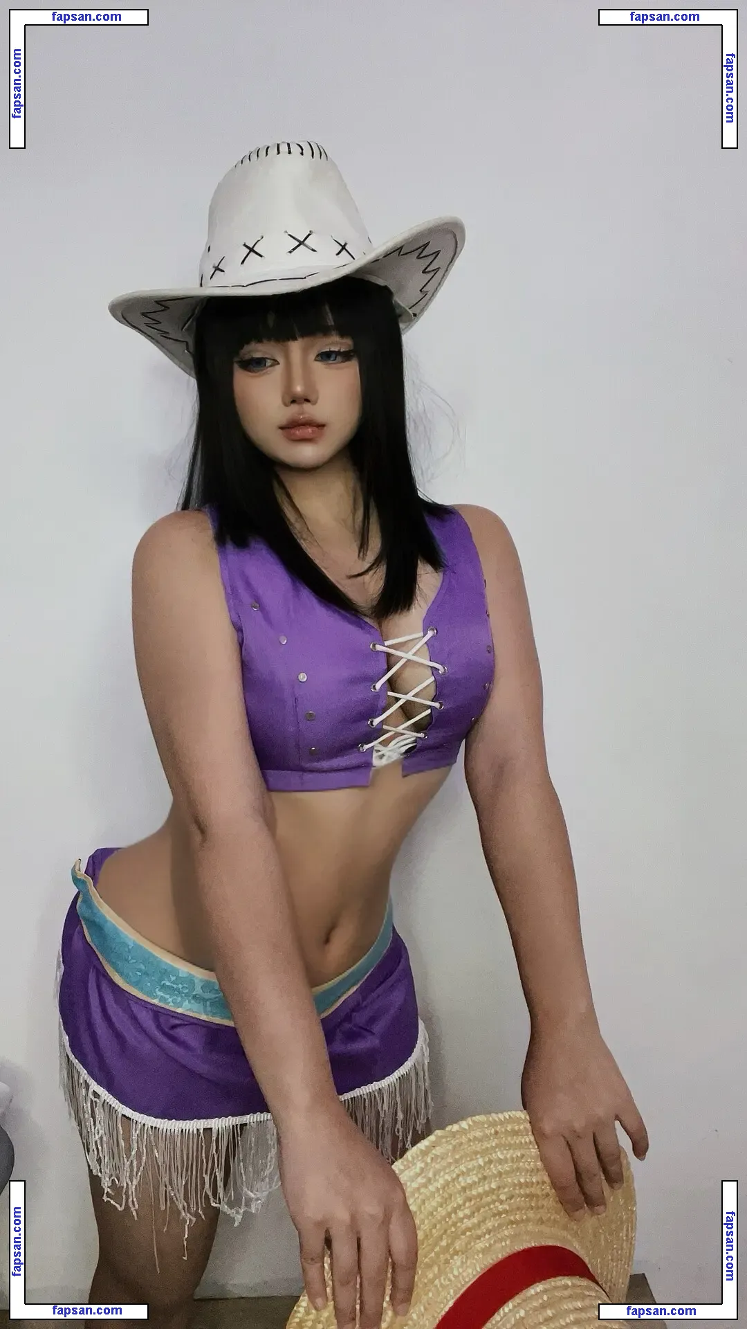 Iamyourwaiffuu nude photo #0014 from OnlyFans