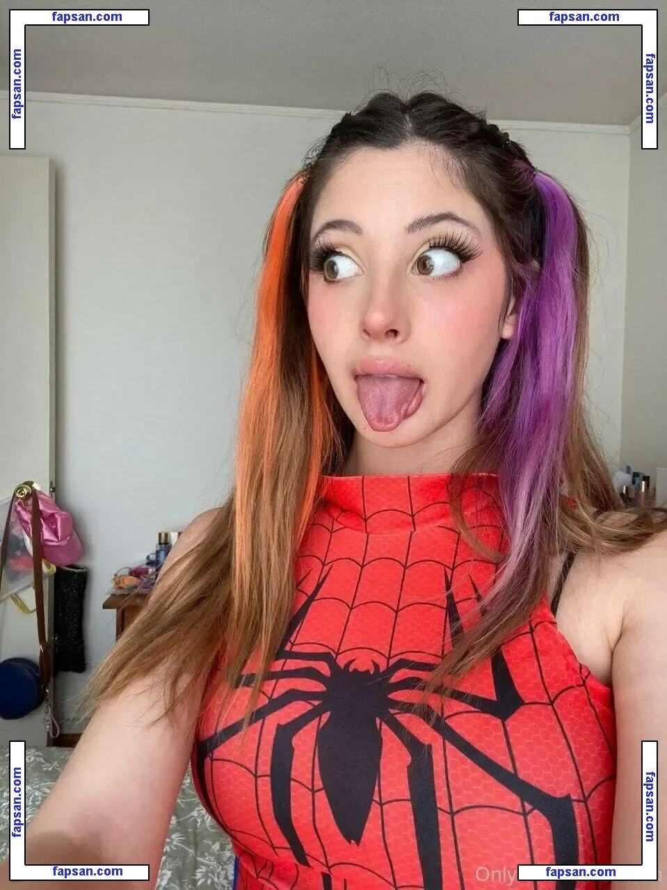 icata голая фото #0121 с Онлифанс