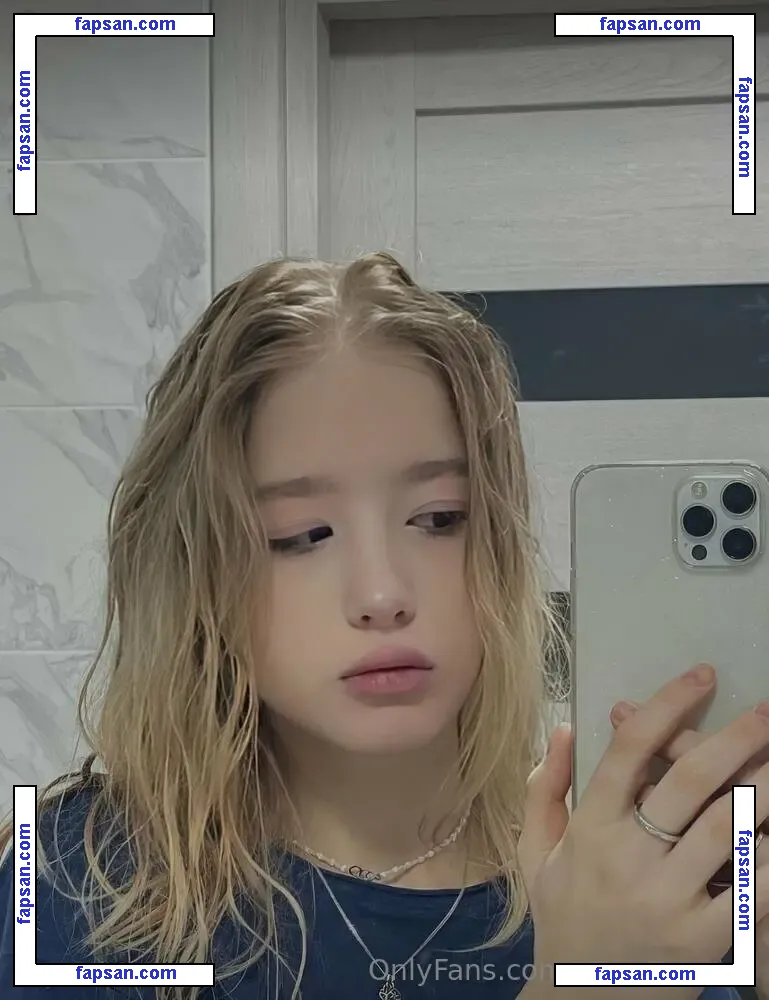 ice_queen_ts nude photo #0042 from OnlyFans