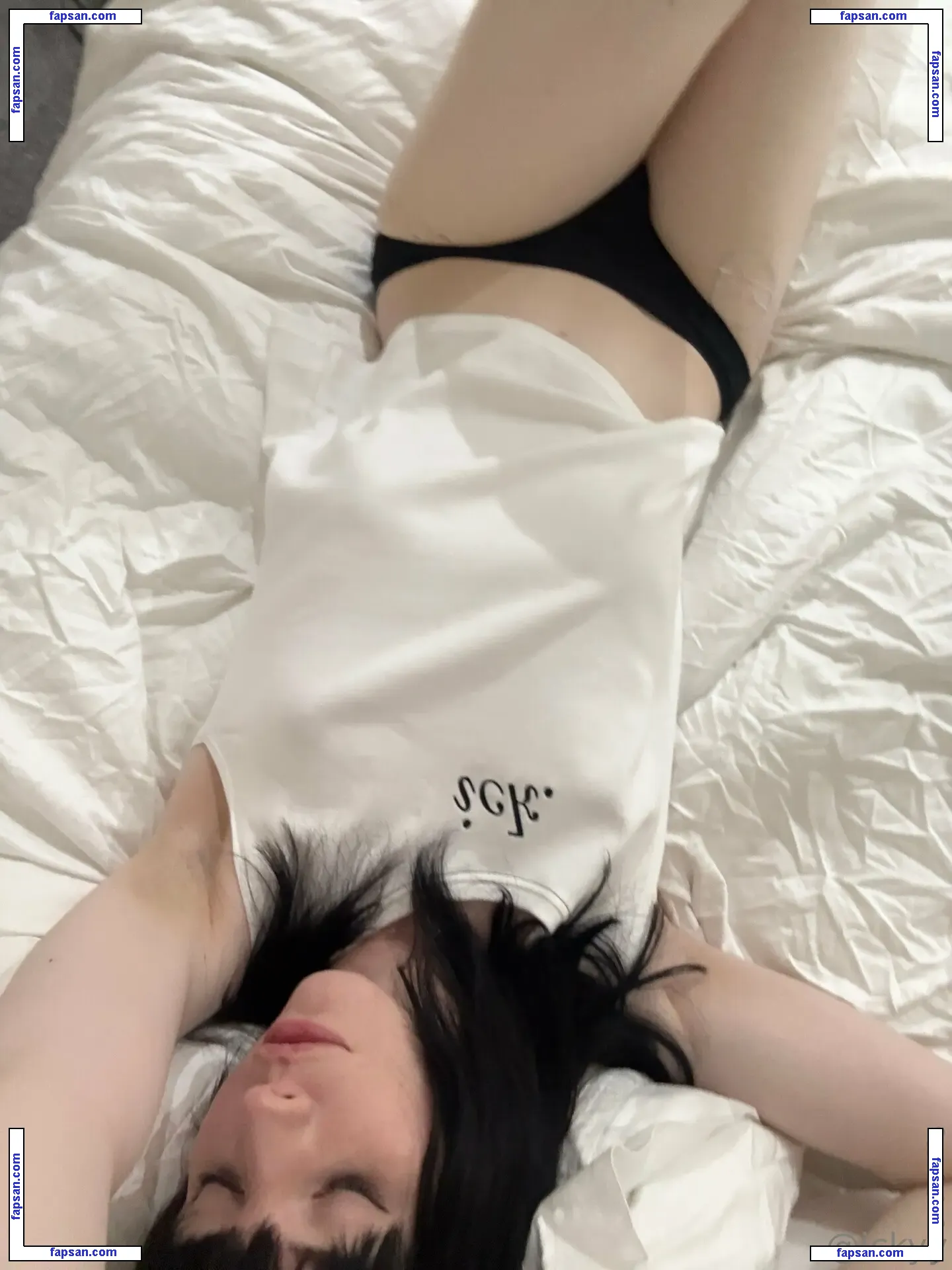 ickyy nude photo #0210 from OnlyFans