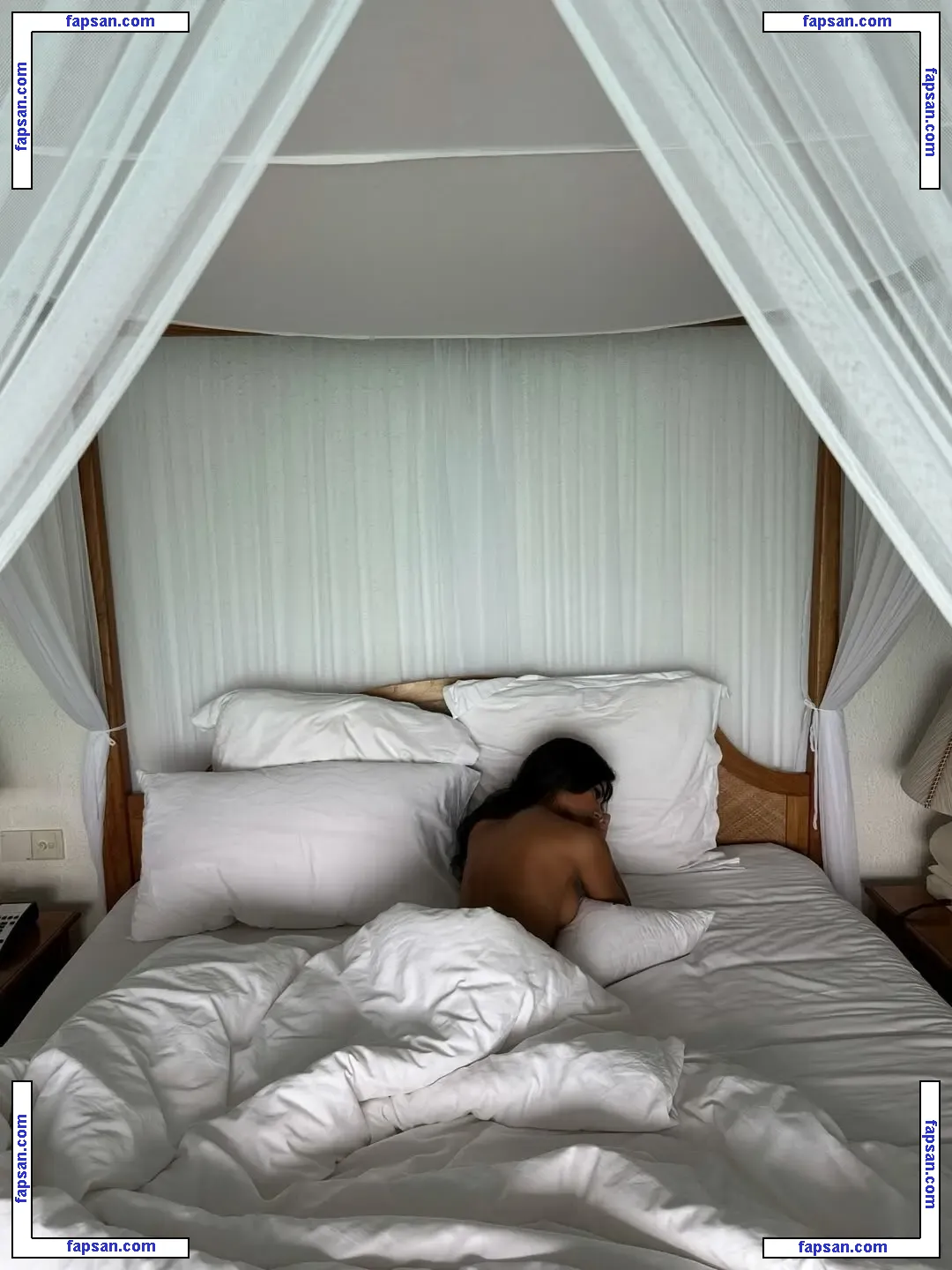 Iffat Marash голая фото #0055 с Онлифанс