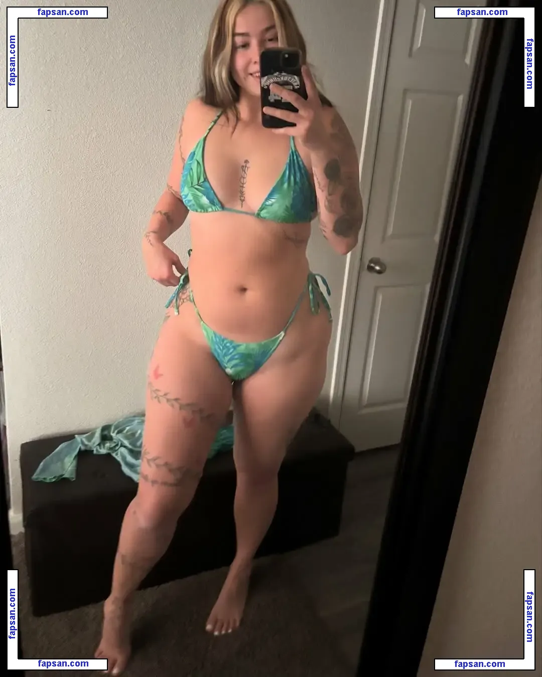 Ihoop.valerie nude photo #0009 from OnlyFans