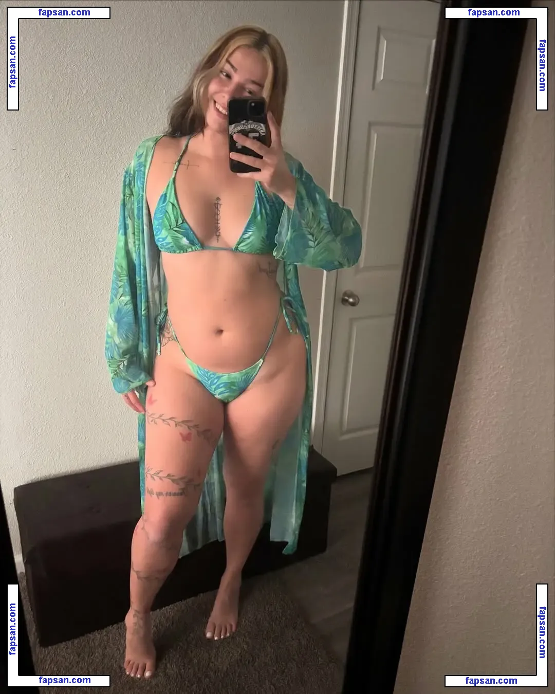 Ihoop.valerie nude photo #0016 from OnlyFans