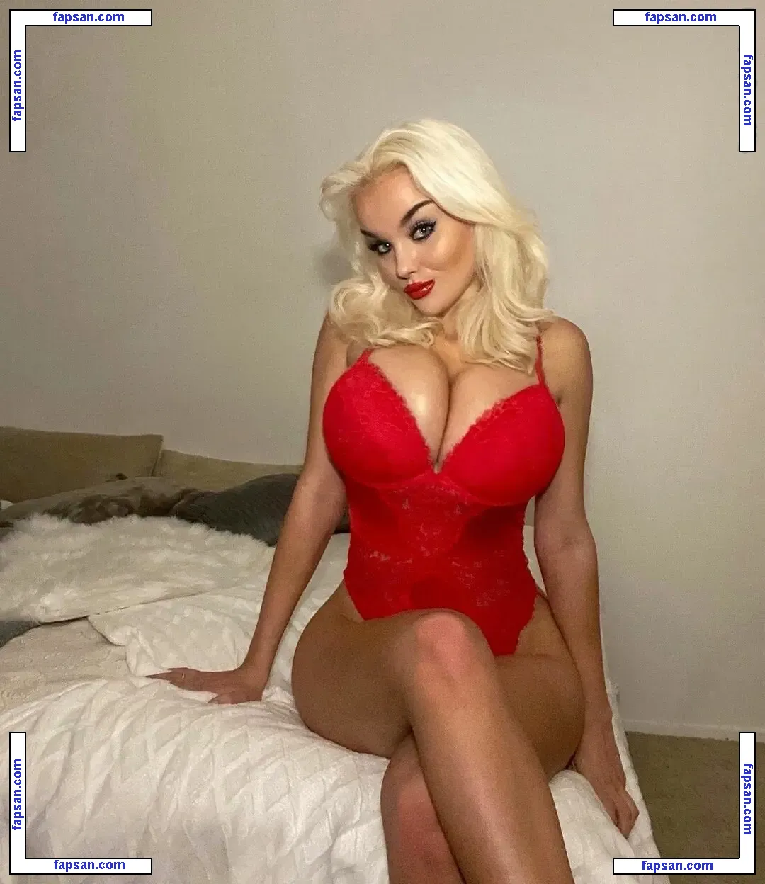 Iida Vainio nude photo #0009 from OnlyFans