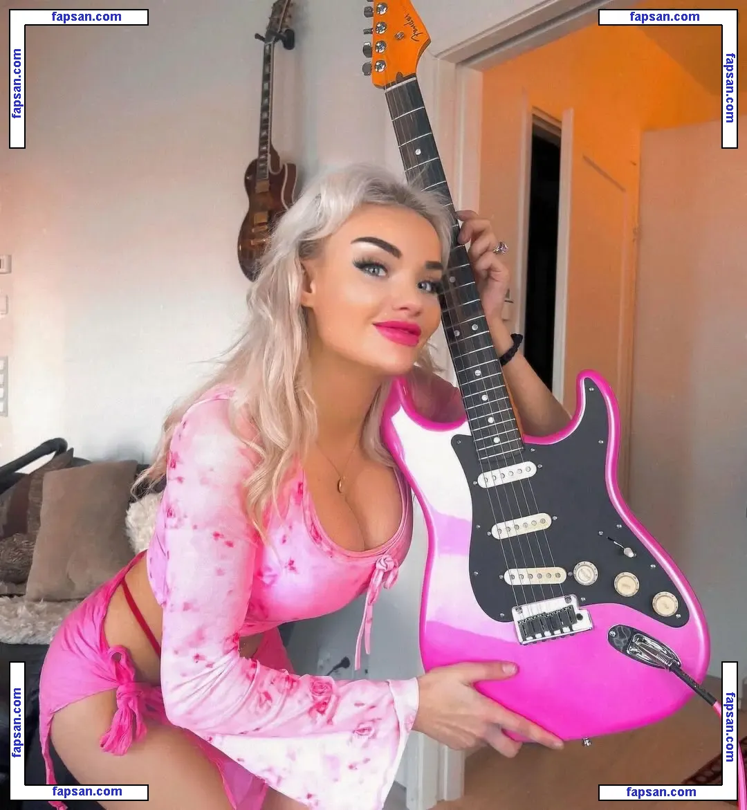 Iida Vainio nude photo #0032 from OnlyFans