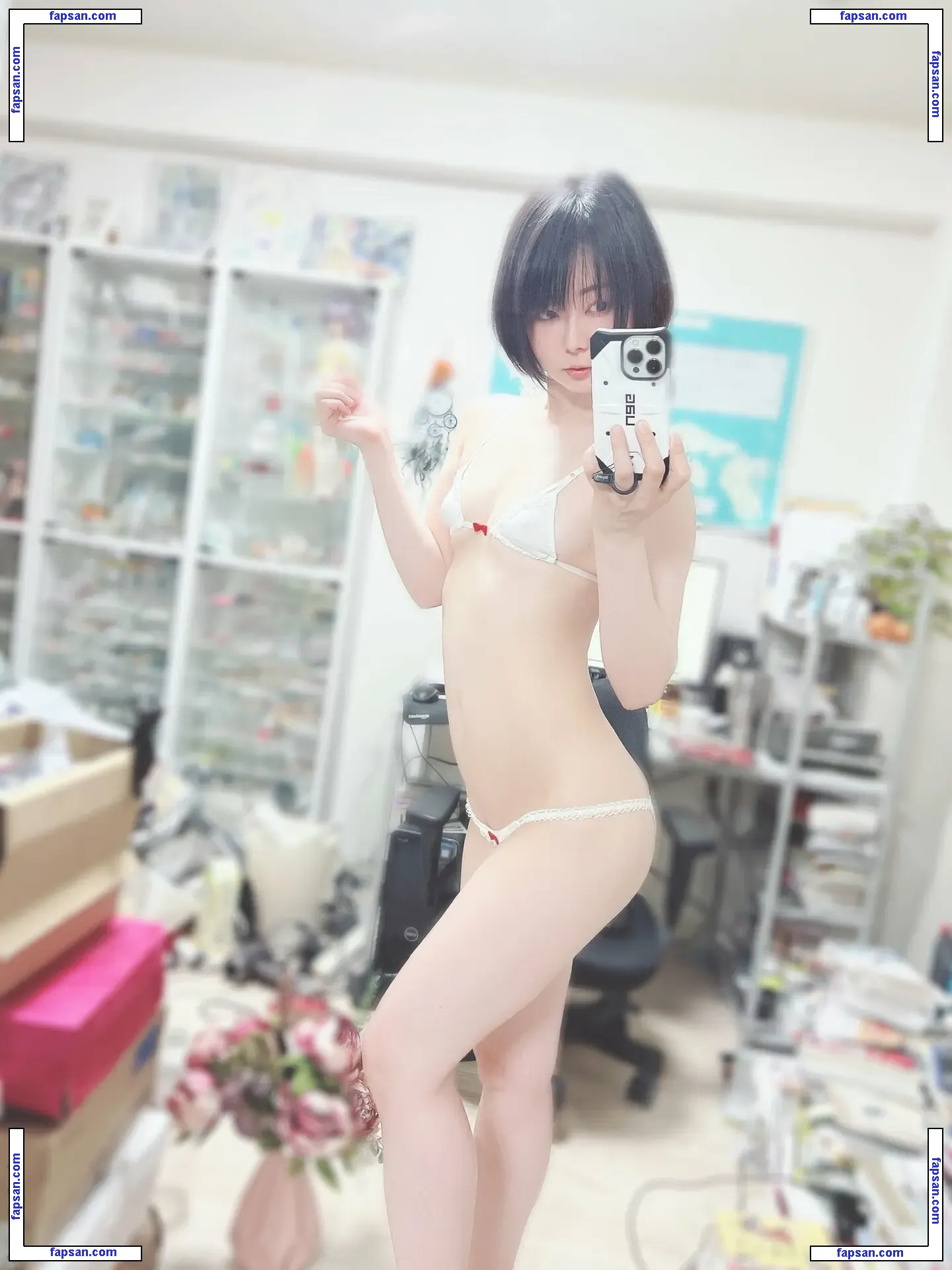 Iiniku Ushijima nude photo #0124 from OnlyFans
