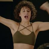 Ilana Glazer голая #0049