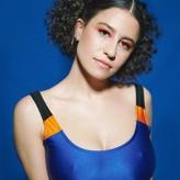 Ilana Glazer голая #0094