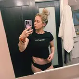 Iliza Shlesinger nude #0309