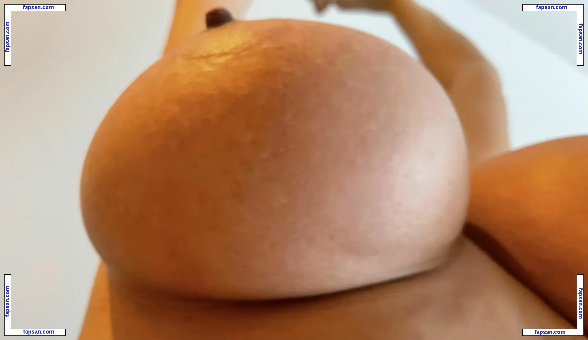 Illustrious-Drop7806 nude photo #0018 from OnlyFans